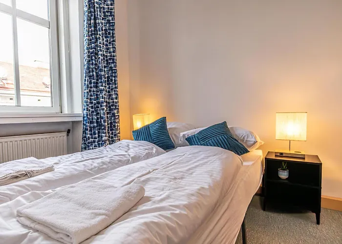 Vienna's Finest Spacious 2br & 1lr