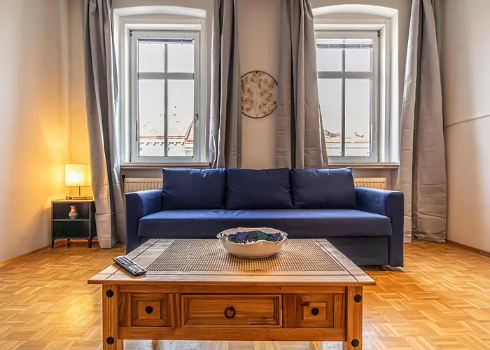 Διαμέρισμα Vienna's Finest Spacious 2br & 1lr