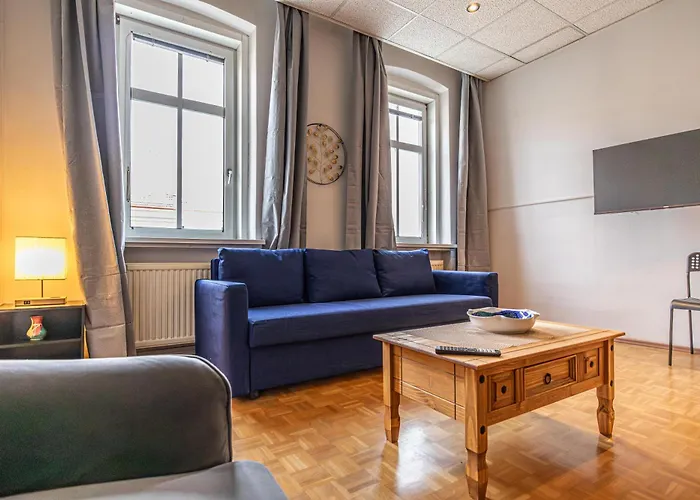 Διαμέρισμα Vienna's Finest Spacious 2br & 1lr